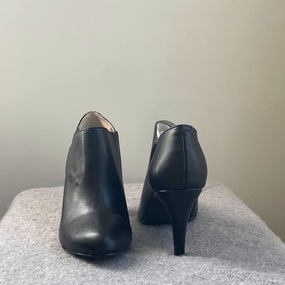 Style & Co. Womens 'Shaie' Size 10 Black 3.5" Heel Ankle Boot - Picture 1 of 8